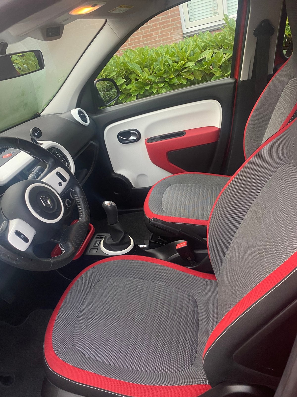 Renault Twingo 1.0 SCE 70 2018 Rood, 840 kg, 4 stoelen, Origineel Nederlands, 24 km/l