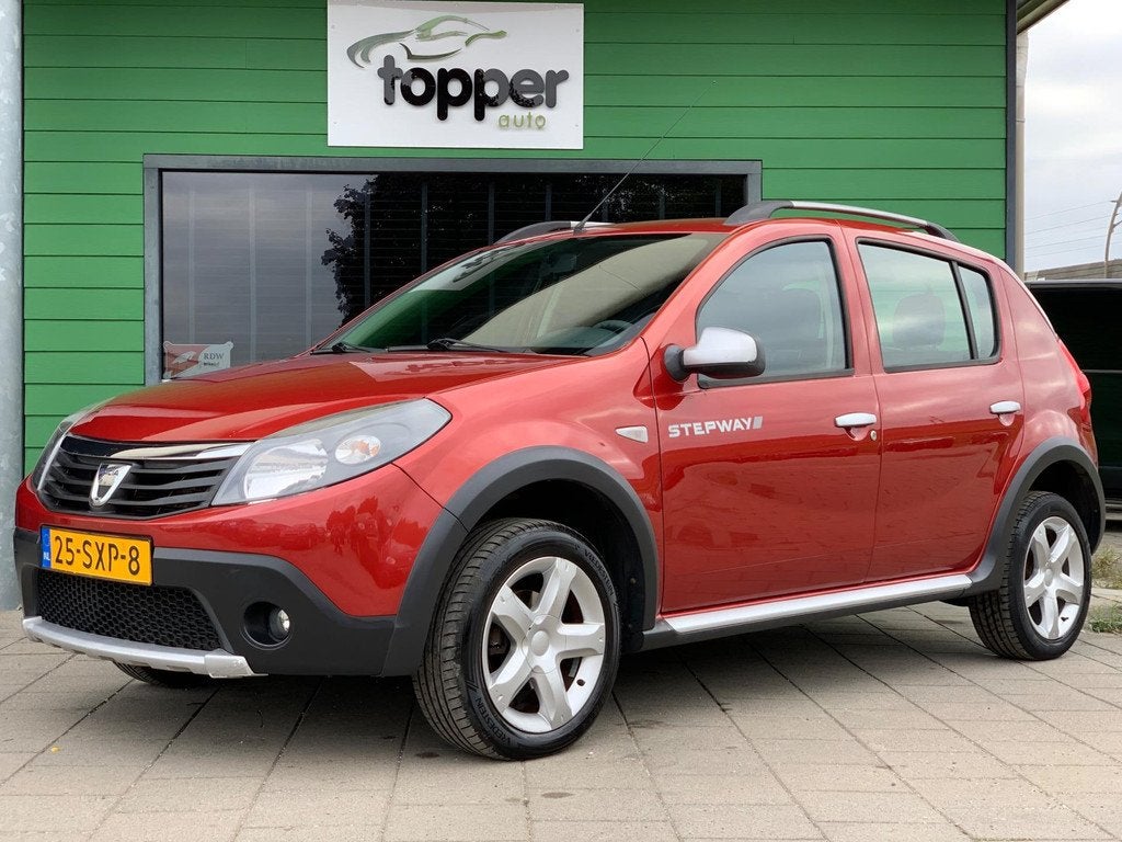 Dacia Sandero 1.6 Stepway | Elektrische Ramen | Airco | Nieu, Auto's, Dacia, 4 cilinders, 49 €/maand, Bedrijf, Handgeschakeld