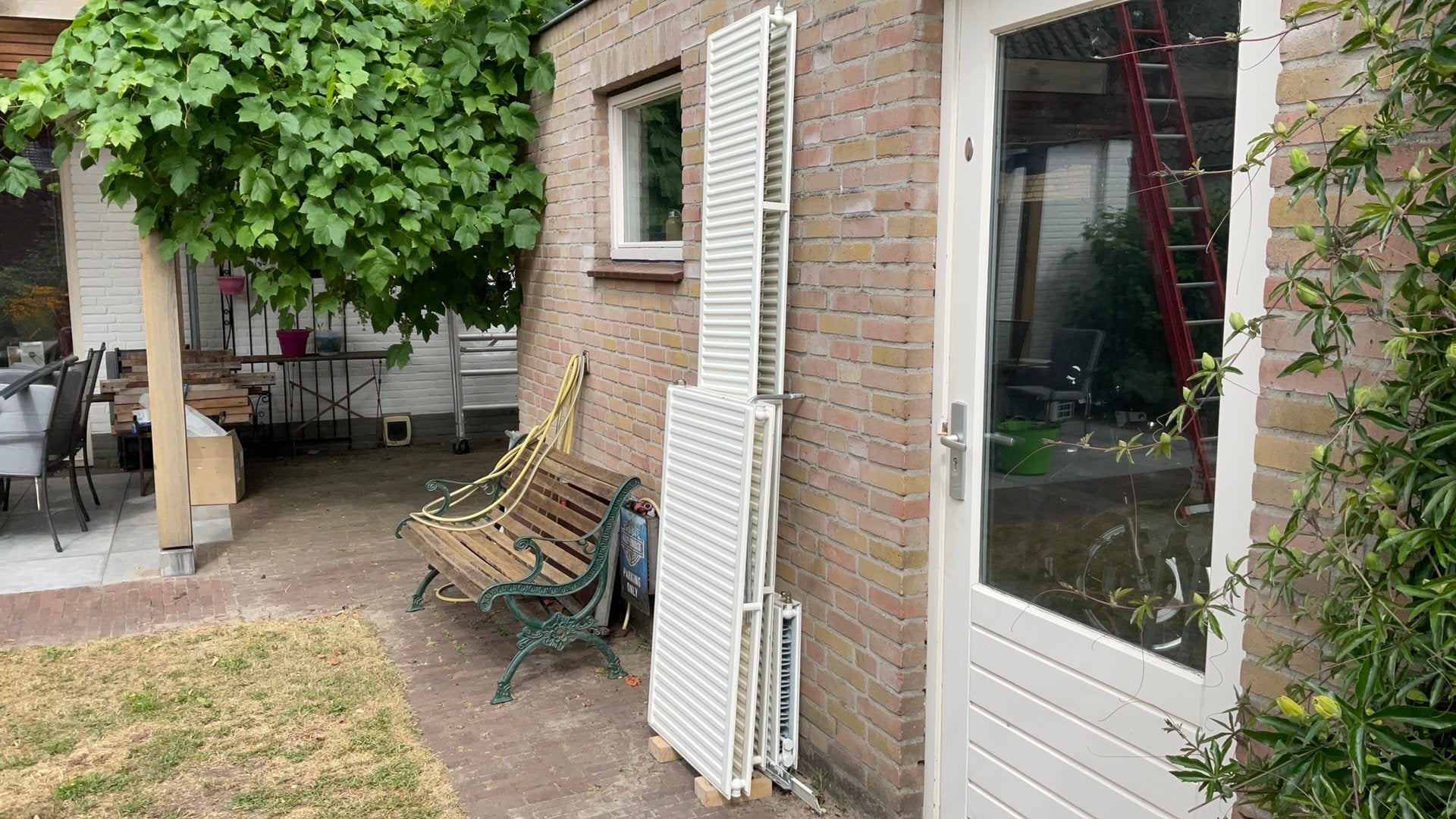 3 stuks dubbelplaats verwarmingsradiatoren, wit, prima staat, Doe-het-zelf en Verbouw, Verwarming en Radiatoren, Ophalen, Gebruikt