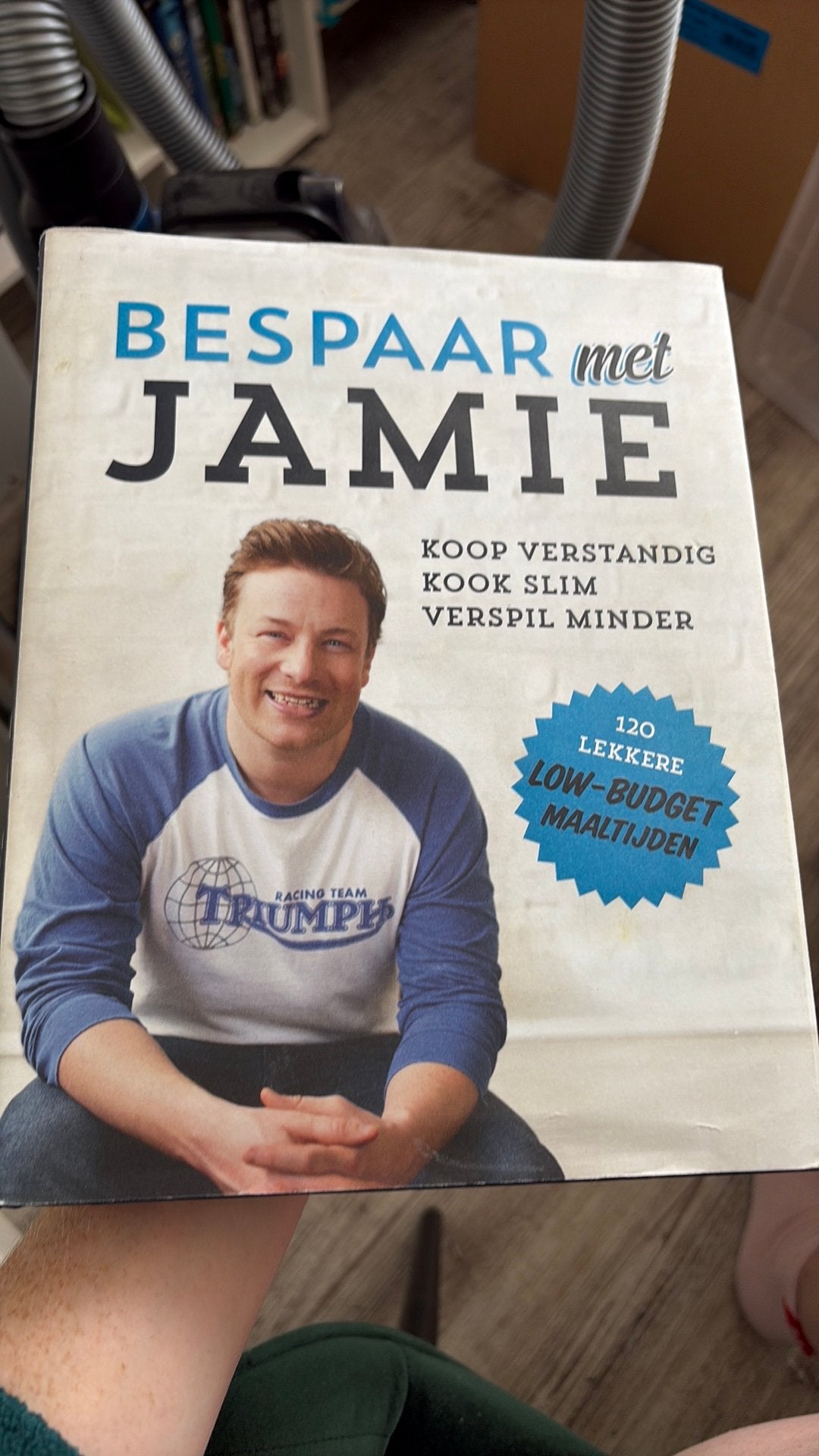 Jamie Oliver - Bespaar met Jamie, Boeken, Ophalen of Verzenden, Zo goed als nieuw, Jamie Oliver, Gezond koken
