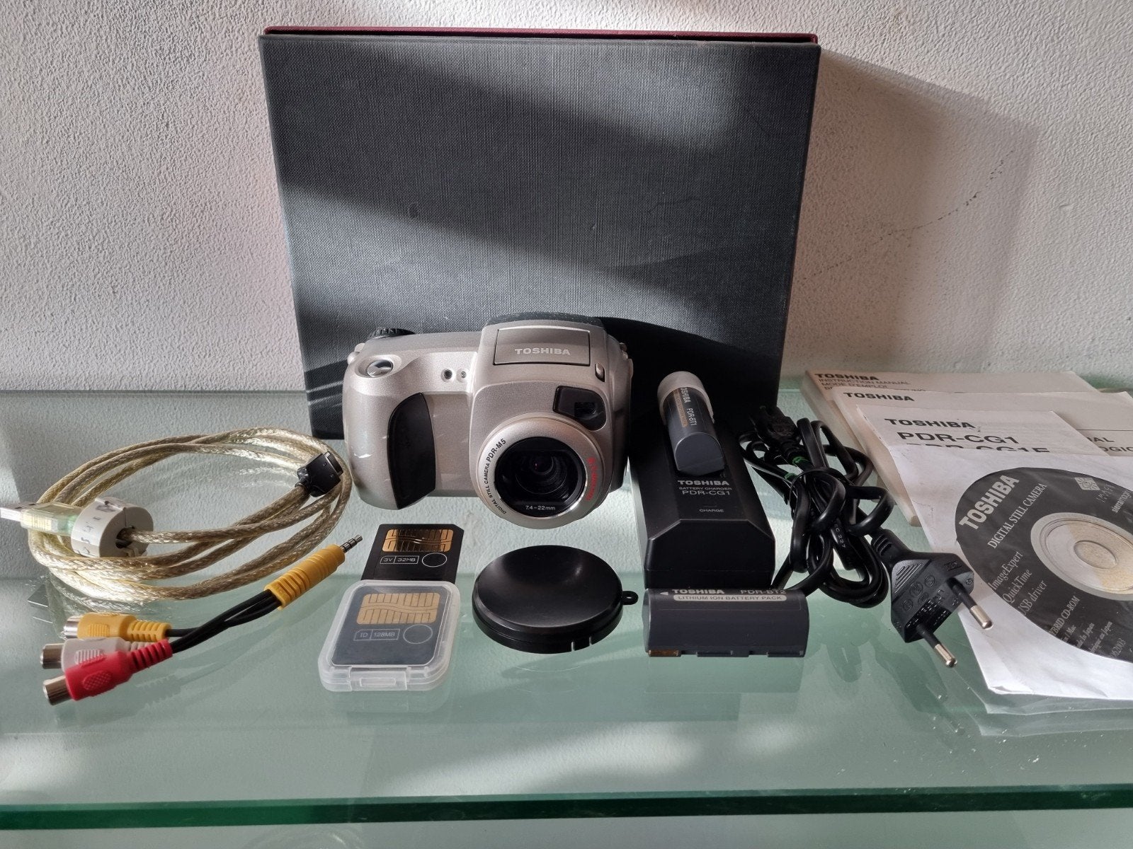 VNT, ToshibaPDR-M5, Digicam,Set,Doos+ 32MB+128MB+Extra Accu!, Audio, Tv en Foto, Overige soorten, Camera, Gebruikt, Toshiba
