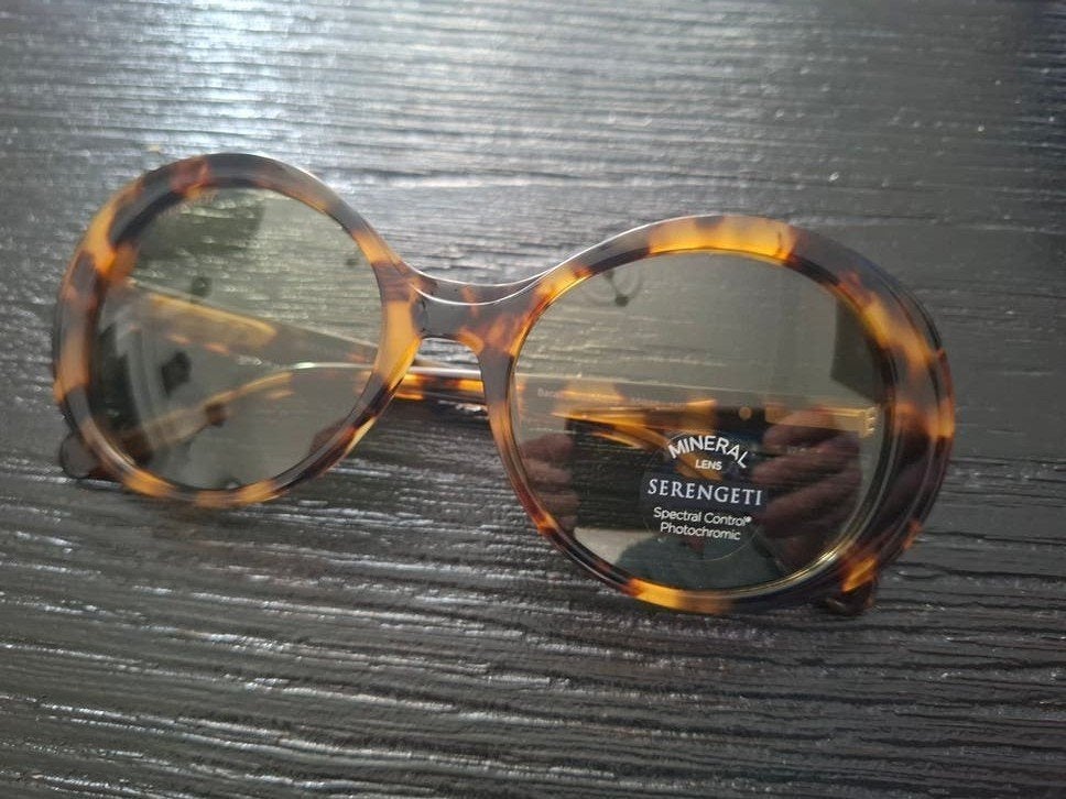 Nieuwe Serengeti Baccal zonnebril met luxe koker, Ophalen of Verzenden