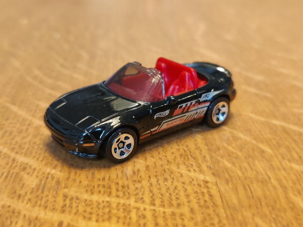 Hot Wheels Mazda MX 5 Miata ZWART, Ophalen of Verzenden, Zo goed als nieuw, Auto