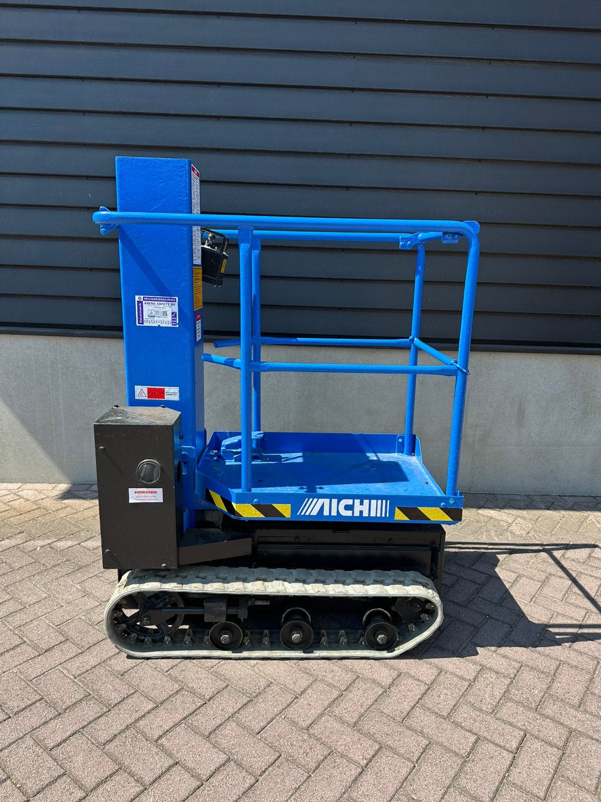 Aichi RM04B Rups Hoogwerker 6meter, Ophalen