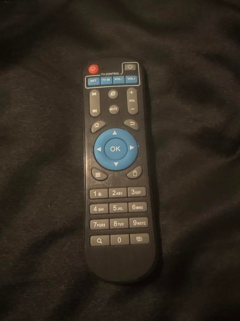 Universele afstandsbediening voor TV en Mediaspeler, Ophalen of Verzenden, Zo goed als nieuw, Universeel, Mediaspeler