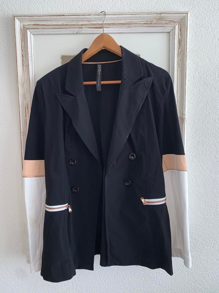 ZIP73 kostuum/broek  en jas Maat 44 - Nieuwstaat, Kleding | Dames, Ophalen of Verzenden, Nieuw, Maat 42/44 (L)