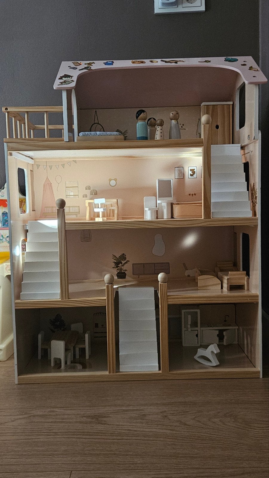 GROOT HOUTEN POPPENHUIS"BLANCHE"inclusief popen en meubels, Ophalen, Zo goed als nieuw, Poppenhuis