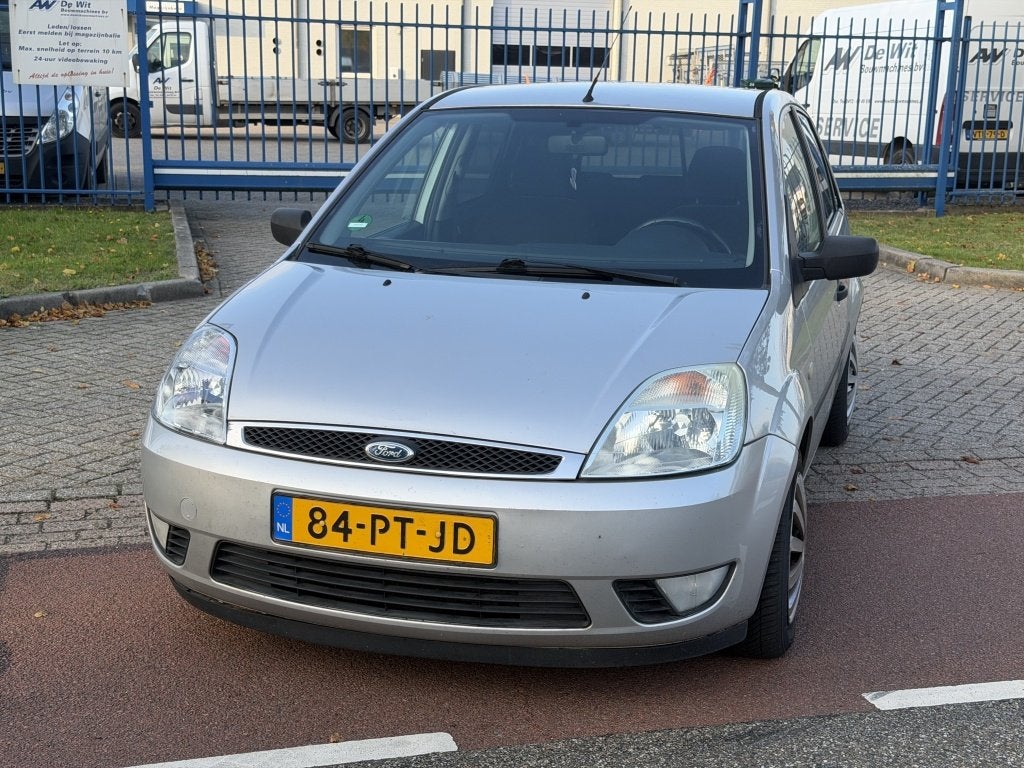 Ford Fiesta 1.6-16V Ghia, Auto's, 1596 cc, 101 pk, 4 cilinders, Origineel Nederlands