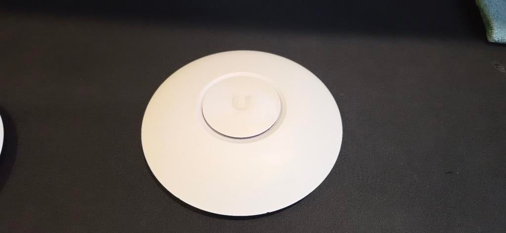 Ubiquiti UniFi nanoHD Access Point - UAP-nanoHD, Ophalen of Verzenden, Gebruikt, Ubiquiti