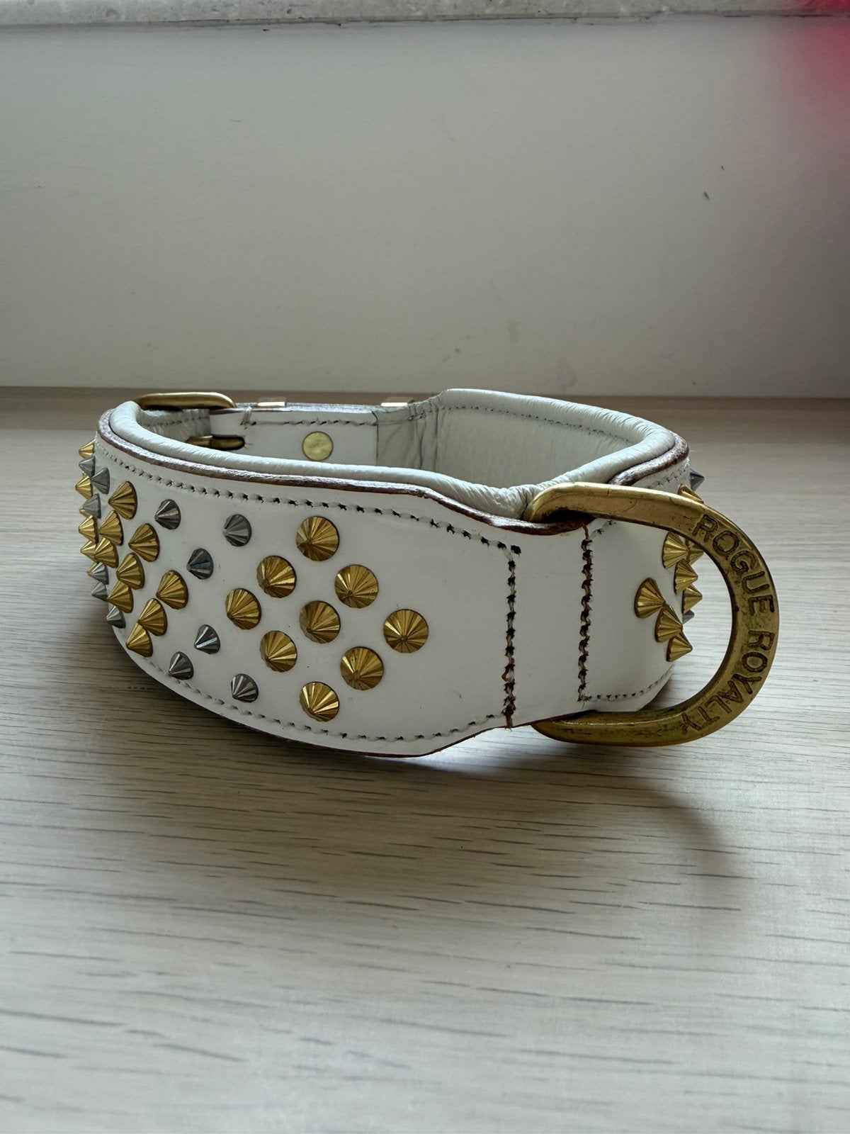Rogue royalty halsband, Dieren en Toebehoren, Ophalen of Verzenden, Zo goed als nieuw