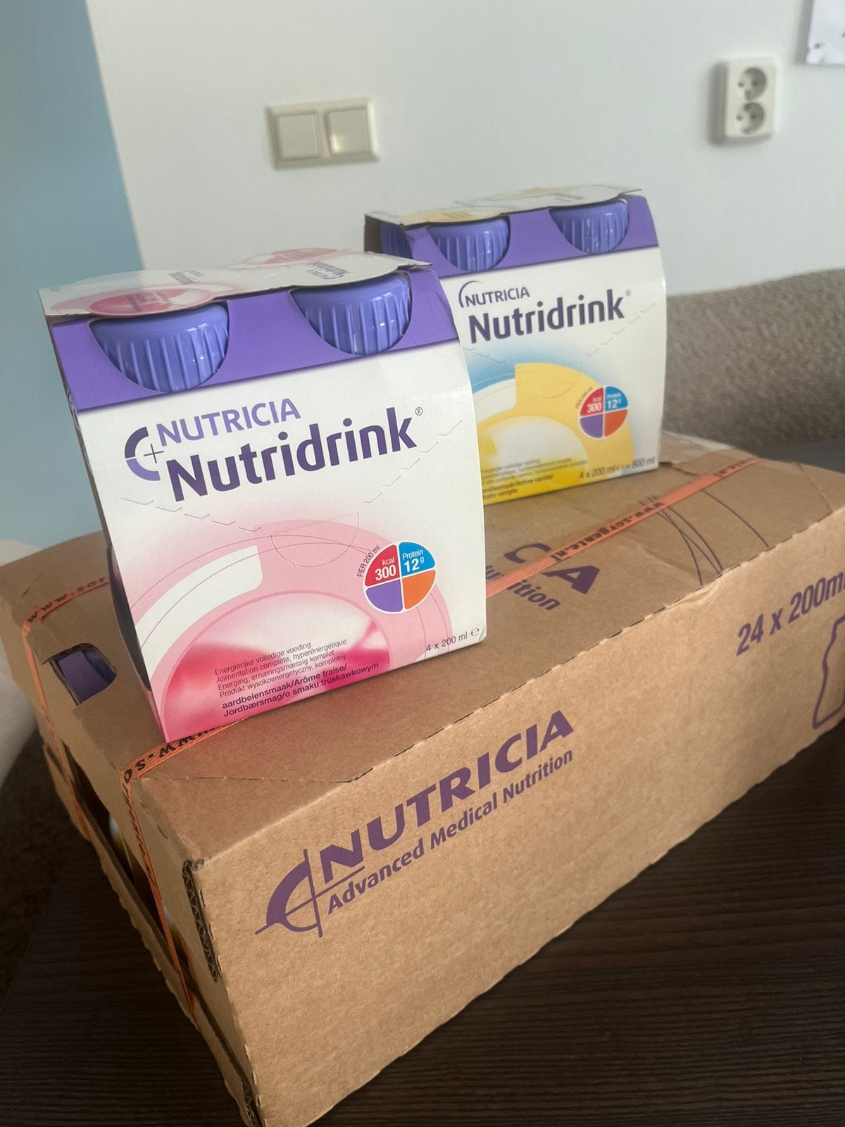 Nutridrink smaak vanille/aardbei, Diversen, Ophalen of Verzenden