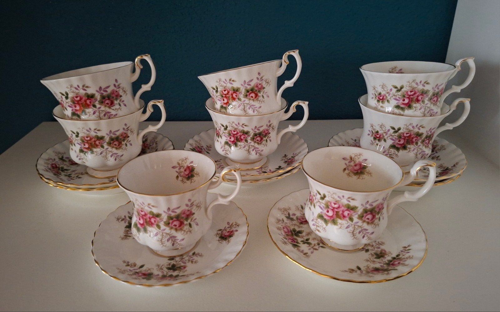 Acht Royal Albert Lavender Rose kop en schotels, Ophalen of Verzenden