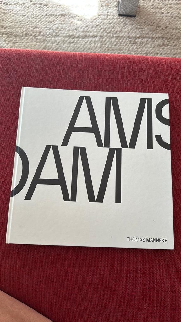 Amsterdam fotoboek Thomas Manneke, Ophalen of Verzenden, Zo goed als nieuw, Fotografen