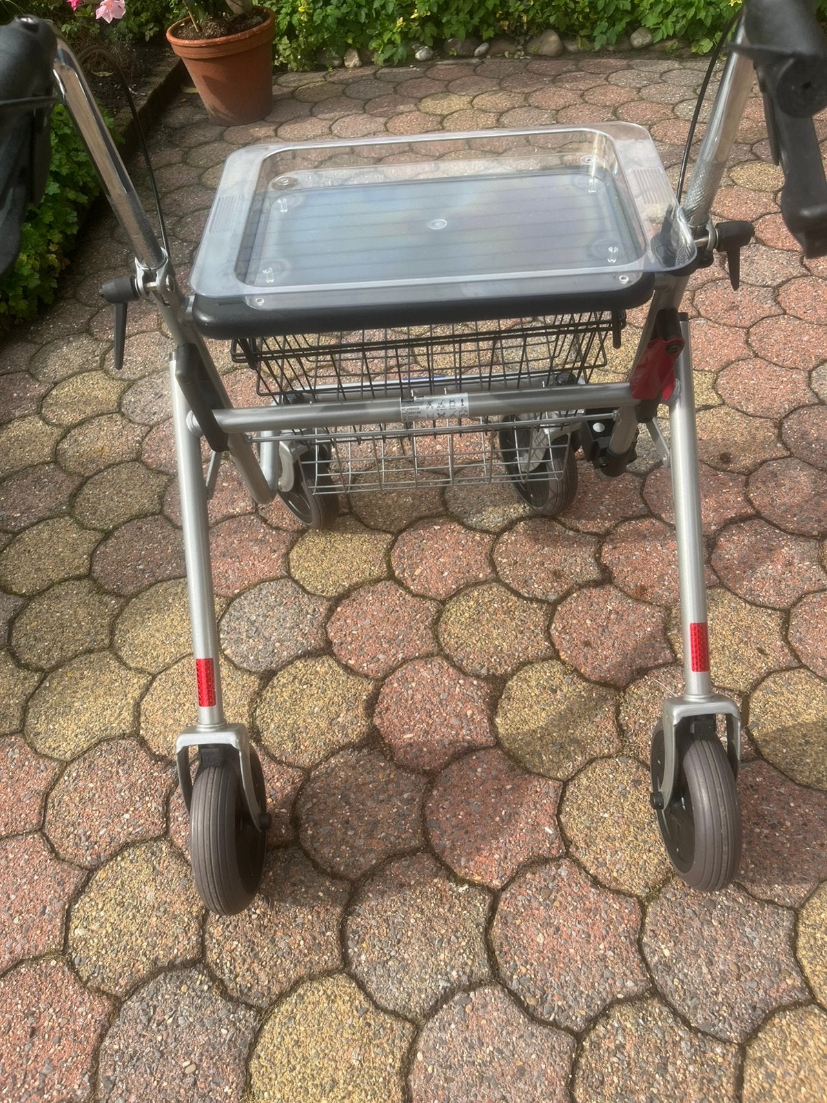 Rollator  Thuasne, Diversen, Ophalen, Zo goed als nieuw