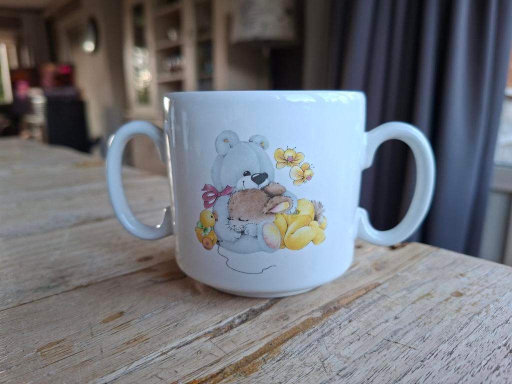 Vintage Engelse Kinderbeker - Beer & Konijn - 2 Oren - Puntg, Ophalen of Verzenden, Zo goed als nieuw