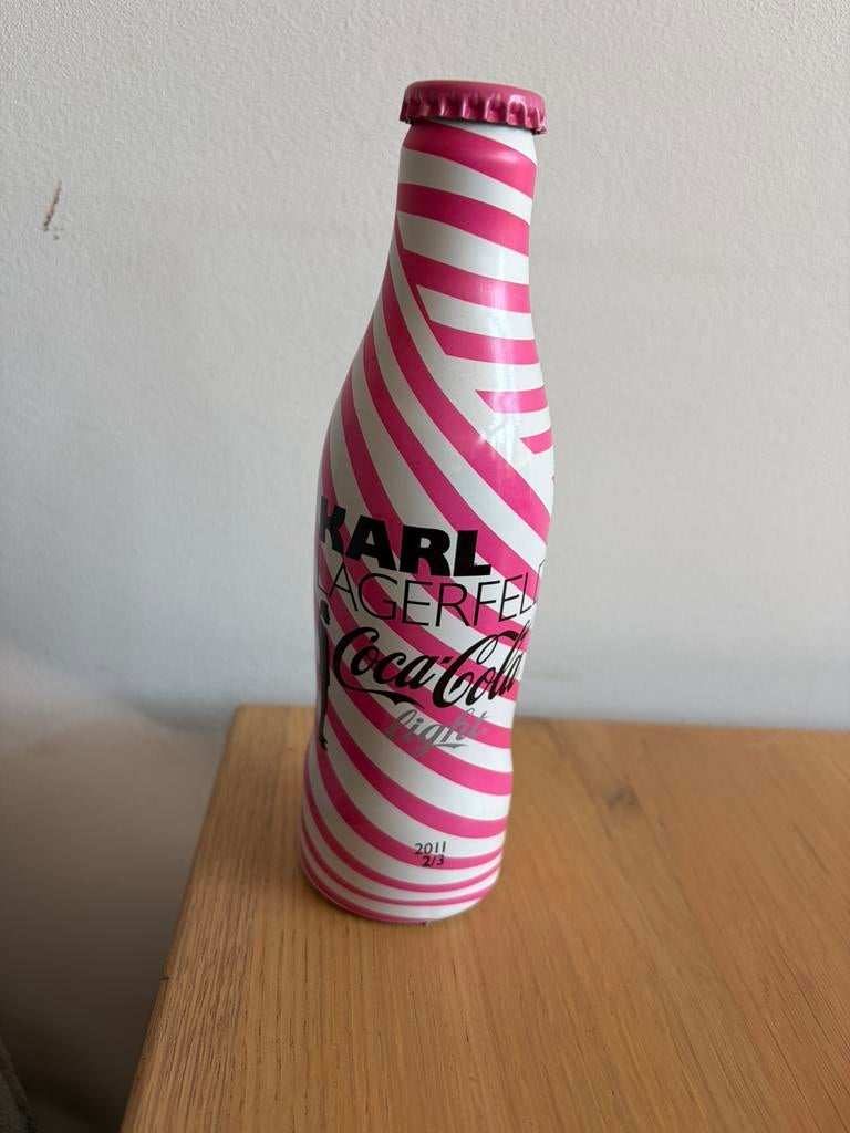 Coca-cola flesje Karl Lagerfeld, Verzamelen, Merken en Reclamevoorwerpen, Ophalen of Verzenden, Zo goed als nieuw