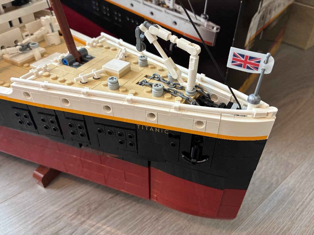 Foto 7 van Lego 10294 Sculptures Titanic met doos