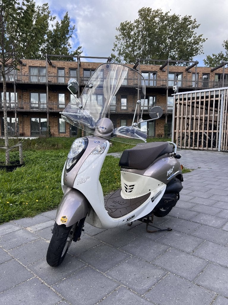 Nette Sym Mio Snor Scooter - Blauwe Kentekenplaat - 34KM/U, Gebruikt, Benzine, Maximaal 25 km/u, Ophalen