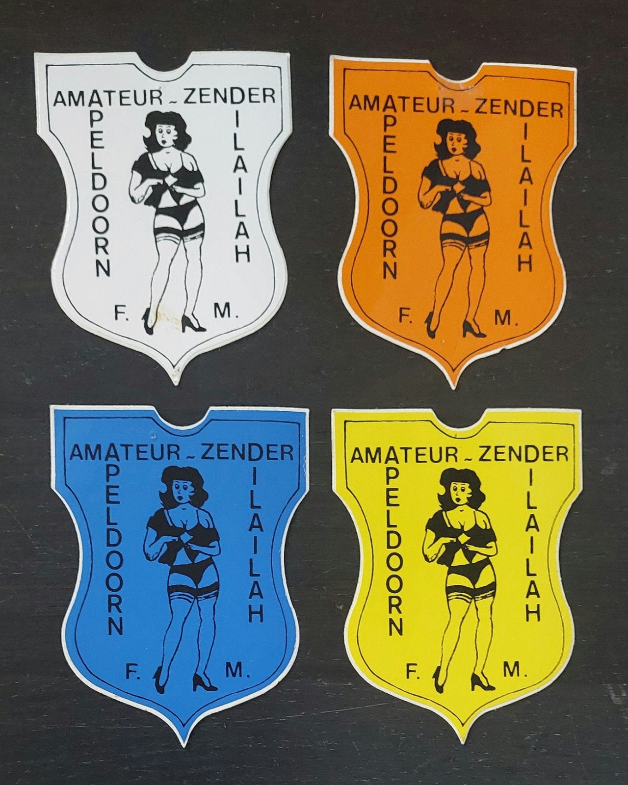 4 stickers Dilailah Apeldoorn amateurzender piratenzender, Verzamelen, Stickers, Ophalen of Verzenden