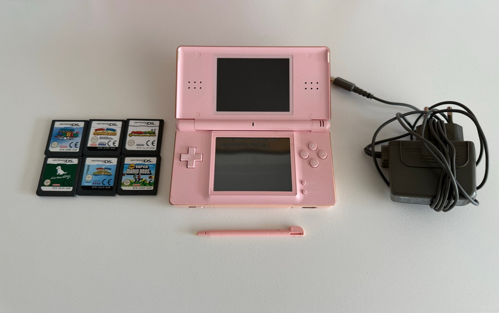 Roze Nintendo DS Lite met leuke games, compleet, Spelcomputers en Games, Ophalen of Verzenden, Roze, DS Lite, Gebruikt