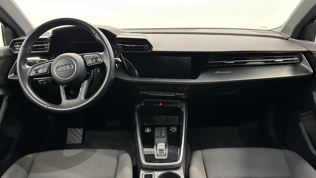 Audi A3 Sportback 30 TFSI Pro Line CAMERA NAVI CARPLAY ADAPT, Stof, Gebruikt, Met garantie (alle), Zwart