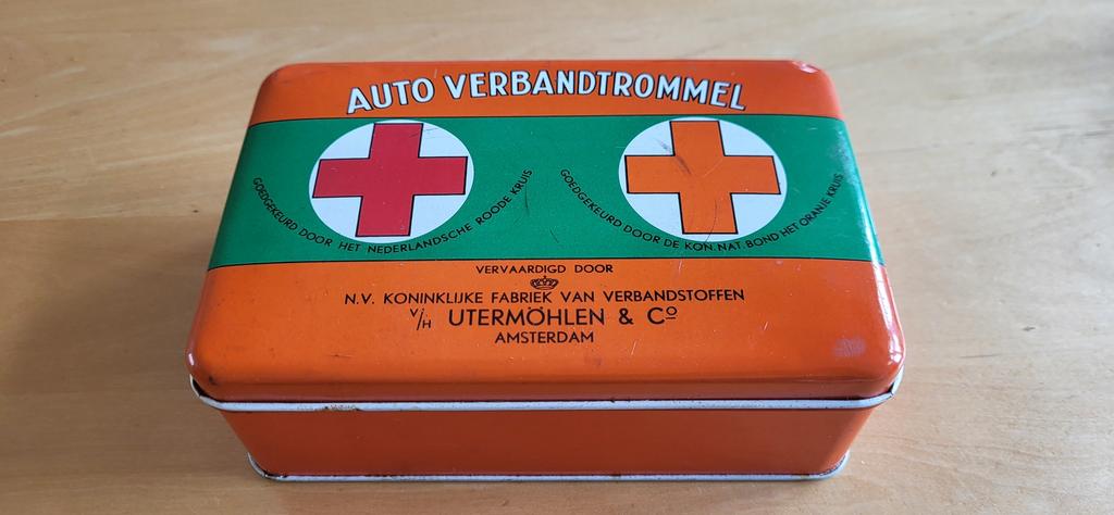 Vintage verbandtrommel, Verzamelen, Blikken, Ophalen, Zo goed als nieuw, Overige, Overige merken