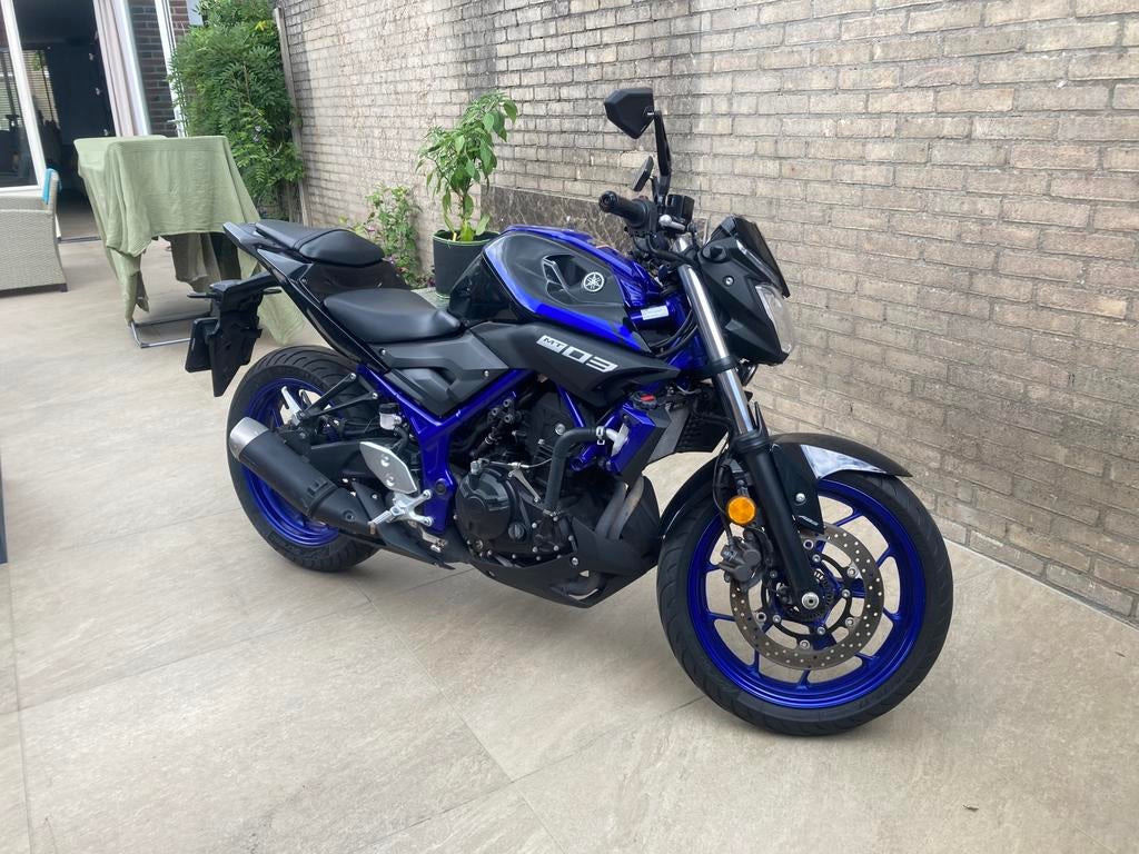 Yamaha MT03, Particulier, Naked bike