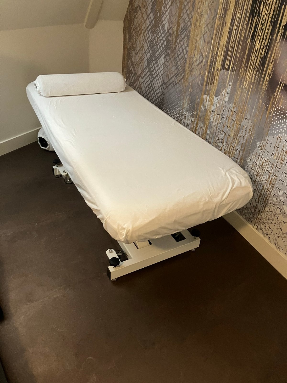 Bed 180x77 cm massage bed elektrisch hoog -laag, Overige materialen, Gebruikt, Eenpersoons, Wit
