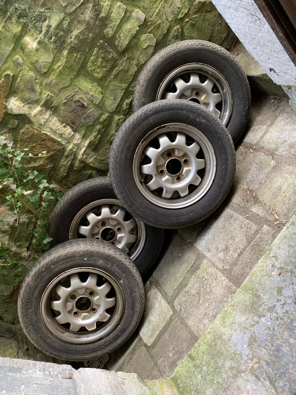 Zeldzame sportvelgen met banden voor Porsche 914 / Karmann G, Ophalen