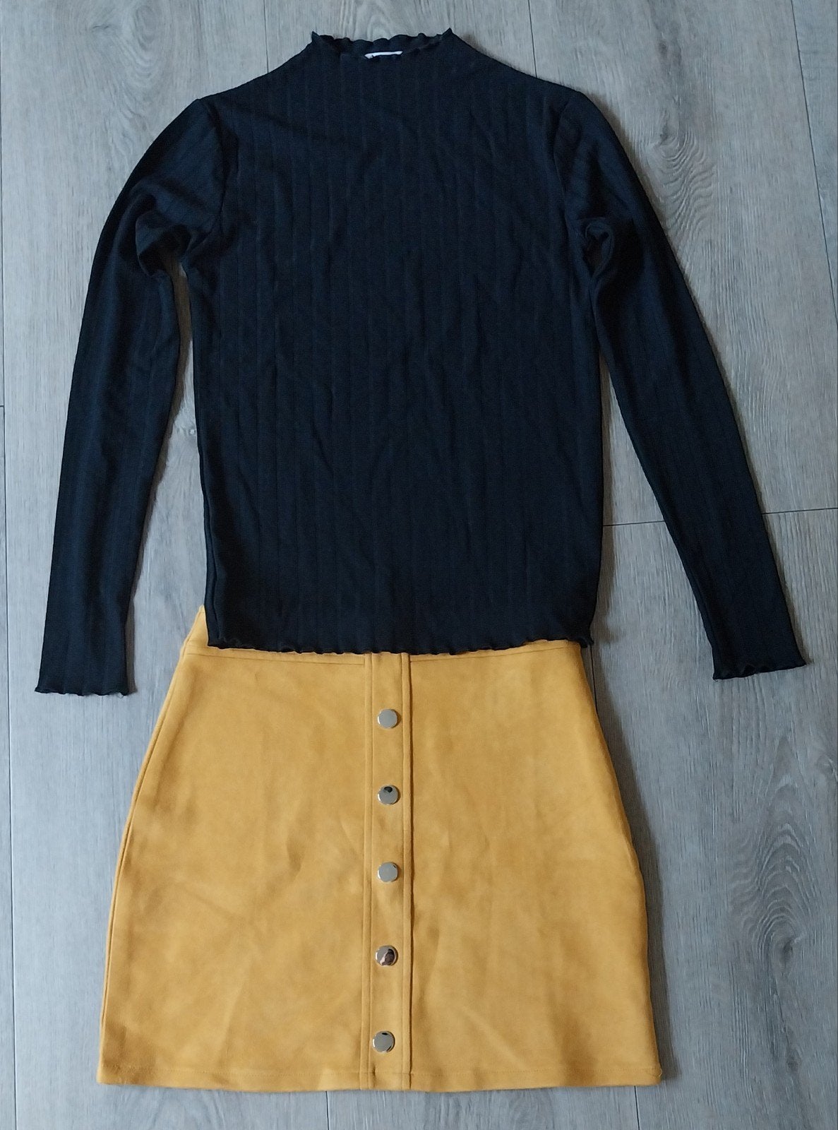 Stradivarius ribgebreid shirt en Missguided rokje maat S, Kleding | Dames, Meerkleurig, Ophalen of Verzenden, Zo goed als nieuw