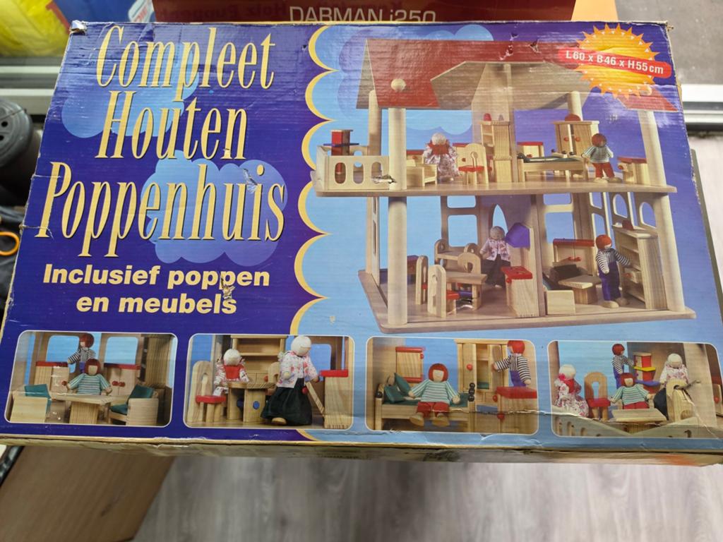 Poppenhuis compleet nieuw in doos., Ophalen of Verzenden, Nieuw, Poppenhuis