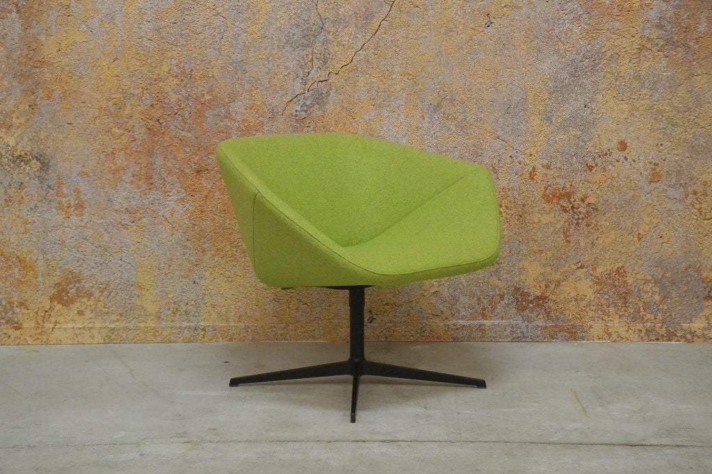 ZGANieuw! groene stoffen Montis Ella design draaifauteuil, Montis, Montis, 75 tot 100 cm, Ophalen of Verzenden