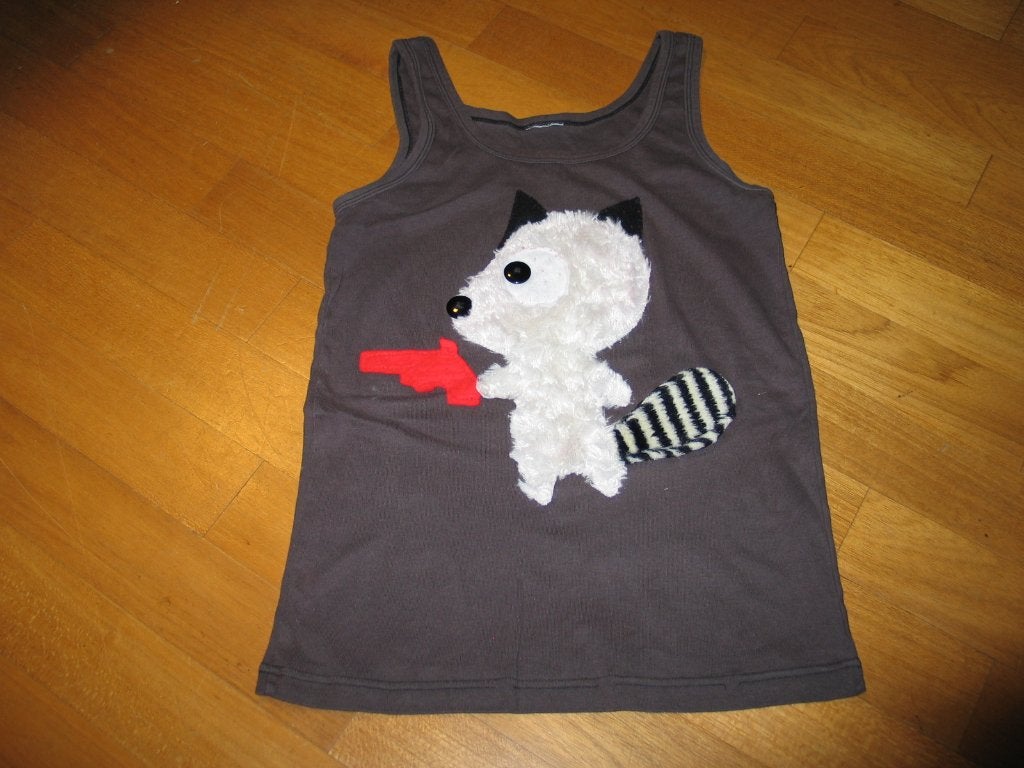 Top shirt met een wasbeer met pistool maat L, Ophalen of Verzenden, Zo goed als nieuw, Zonder mouw
