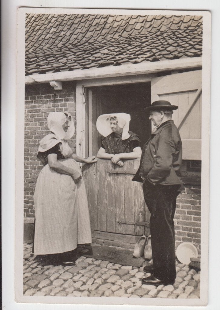 171 Zeeland Vrouwen Man Kleederdrachten B10, Verzenden, 1940 tot 1960, Ongelopen, Zeeland