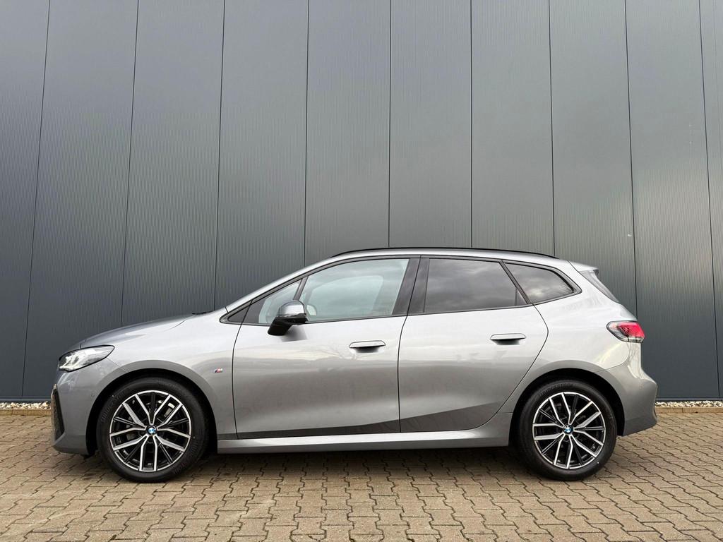 BMW 2-serie Active Tourer 218i M-Sport / Leer / Head up / H&, Auto's, BMW, Gebruikt, Euro 6, 1445 kg, Bedrijf