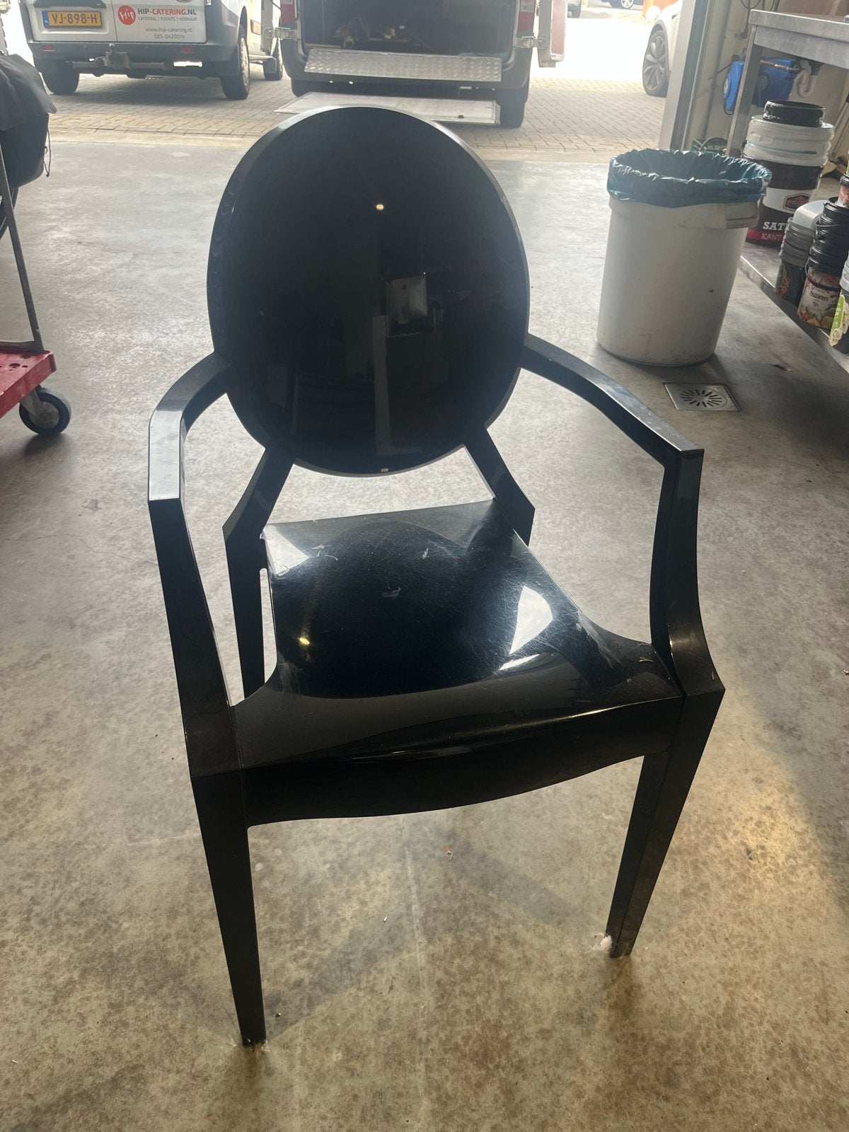 Philippe Starck Louis Ghost voor Kartell met Armleuningen, Ophalen, Kunststof, Gebruikt, Zwart