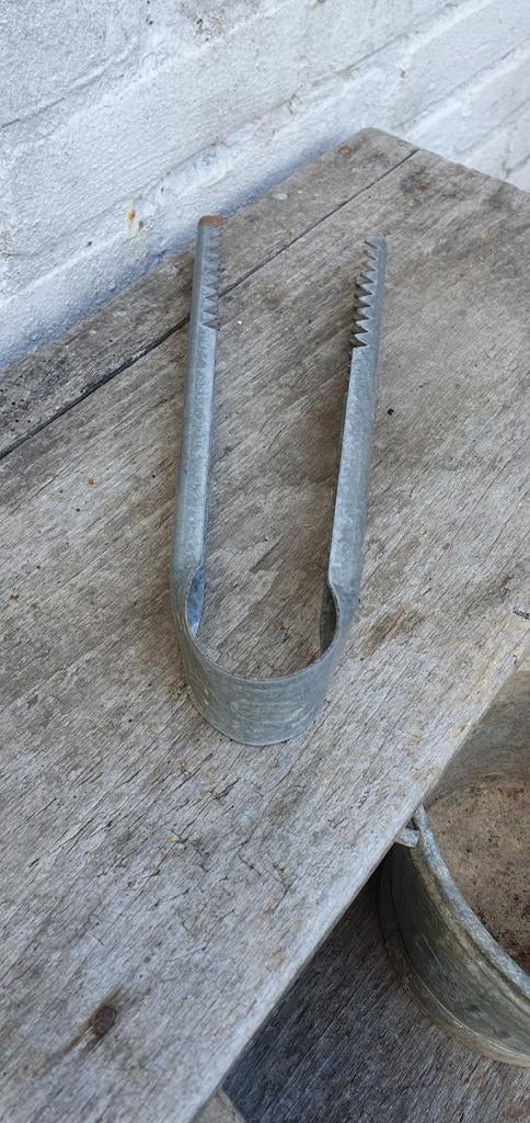 Stoere zinken tang  BBQ hout  vlees was houtskool, Ophalen of Verzenden, Gebruikt
