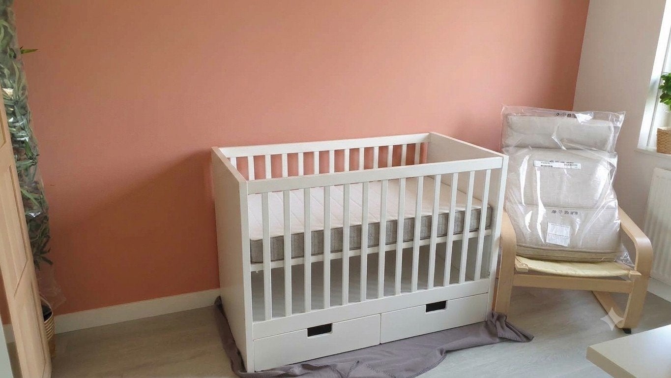 IKEA Sundvik ledikant met lades en HIMLAVALV matras, Ophalen, Zo goed als nieuw, Ledikant