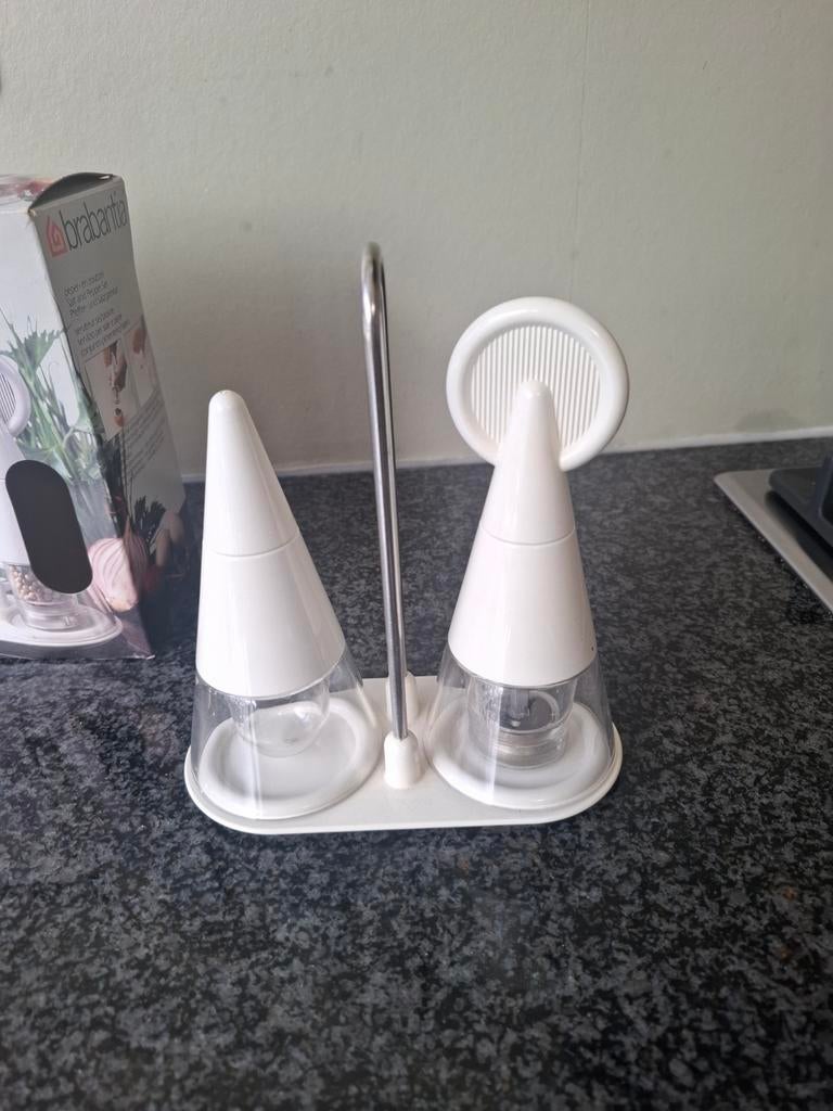 Vintage peper en zoutstel jaren 80 Brabantia wit, Huis en Inrichting, Woonaccessoires | Vazen, Ophalen, Kunststof, Wit, Nieuw
