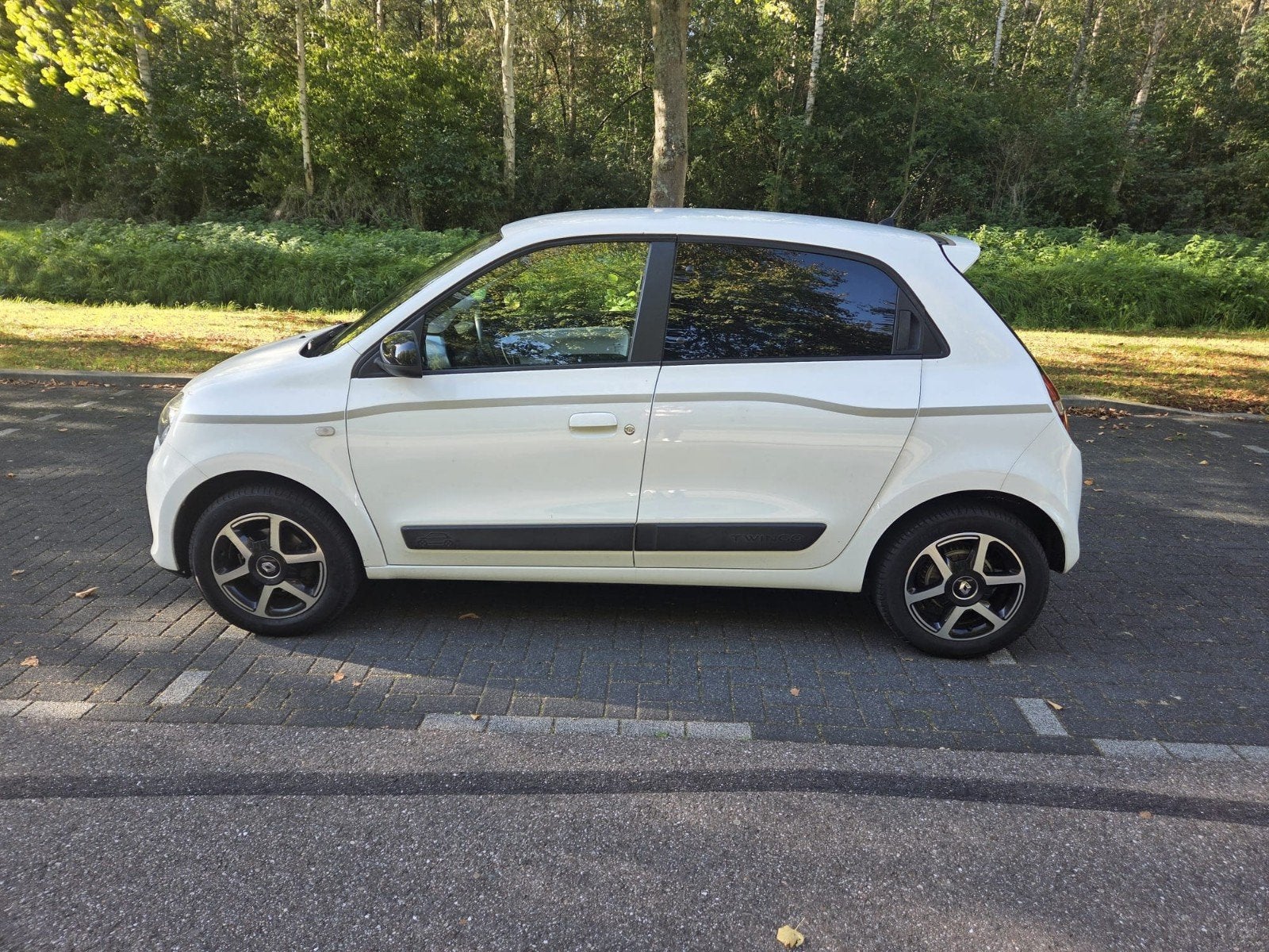 Zeer zuinige en nette Renault Twingo 1.0 SCE 70 2018 Wit, Auto's, Voorwielaandrijving, Twingo, 840 kg, 4 stoelen