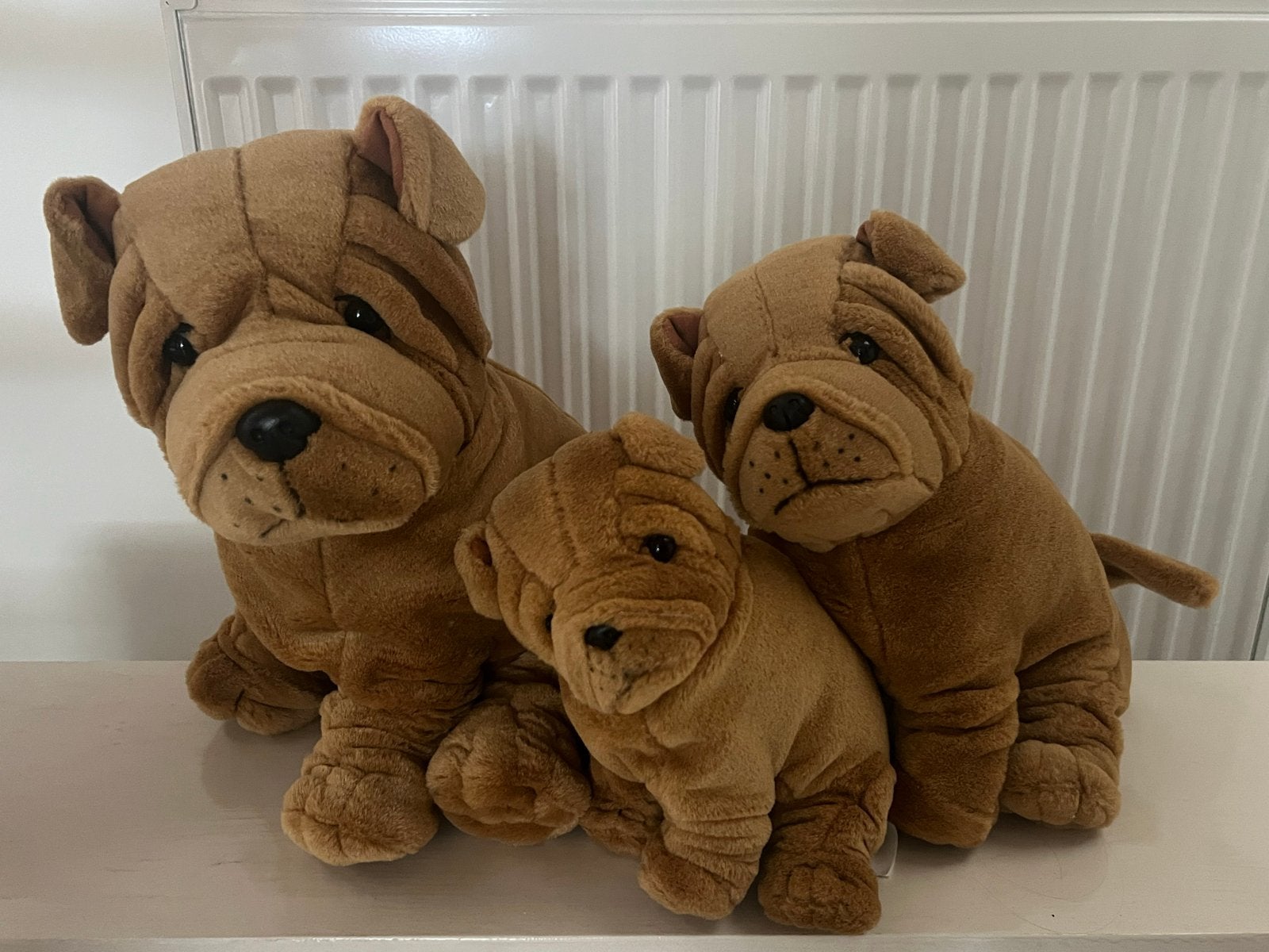 Set van 3 Shar Pei knuffelhonden - perfecte staat, Ophalen of Verzenden, Zo goed als nieuw, Bruin, Hond