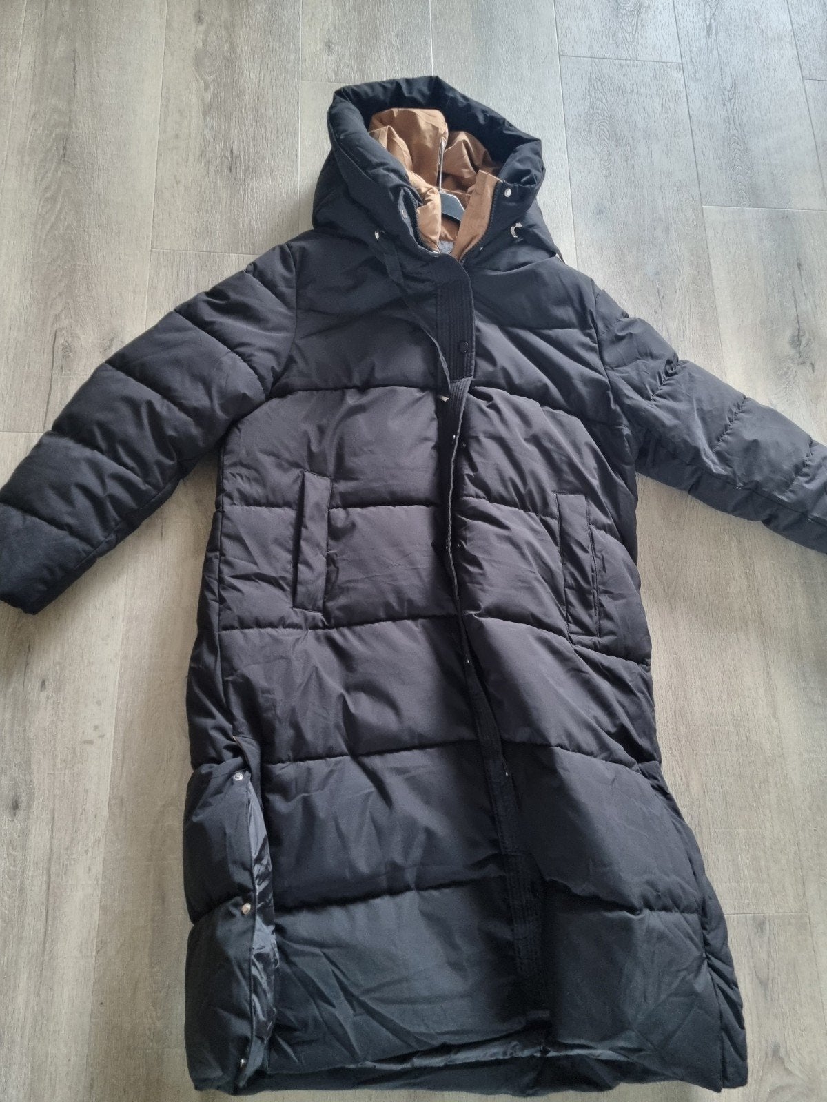 MELYAMELODY Lange Zwarte Gewatteerde Jas Maat XL, Kleding | Dames, MELYAMELODY, Zwart, Maat 46/48 (XL) of groter, Ophalen of Verzenden