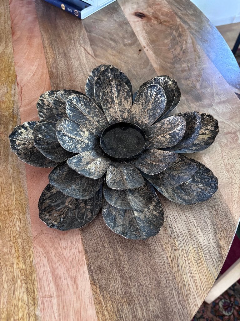 Grote metalen bloem waxinelichthouder, Ophalen of Verzenden, Goud, Metaal, Waxinelichthouder