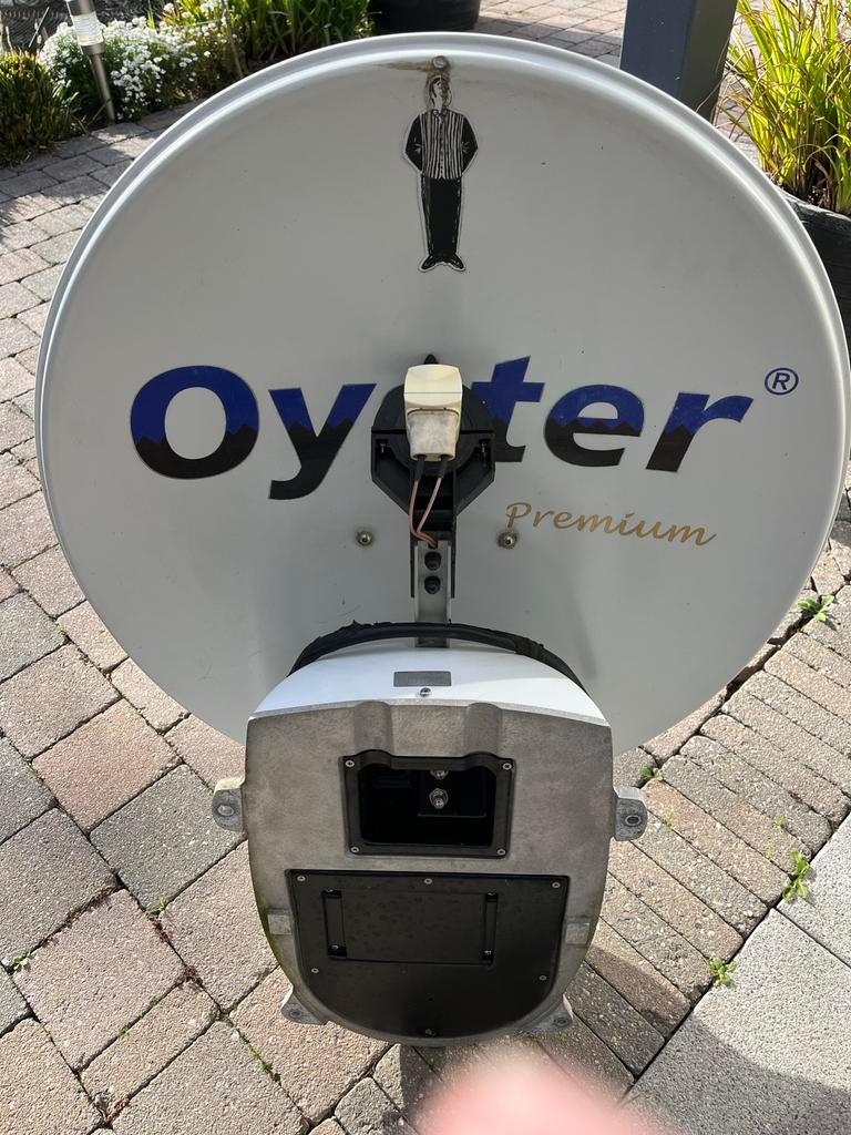 Oyster Premium schotelantenne met Avtex TV en afstandsbedien, Ophalen, Gebruikt, (Schotel)antenne, Overige merken