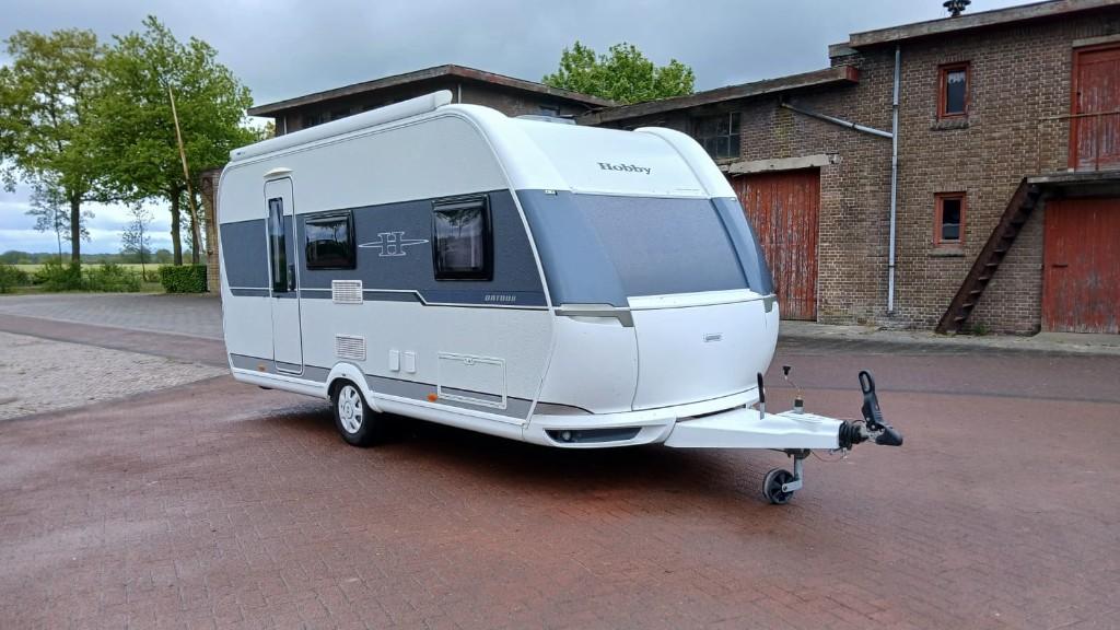 Hobby Ontour 470 KMF | 2020 Stapelbed-dwarsbed-luifel-mover|, Hobby, Treinzit, Particulier, 5 tot 6 meter