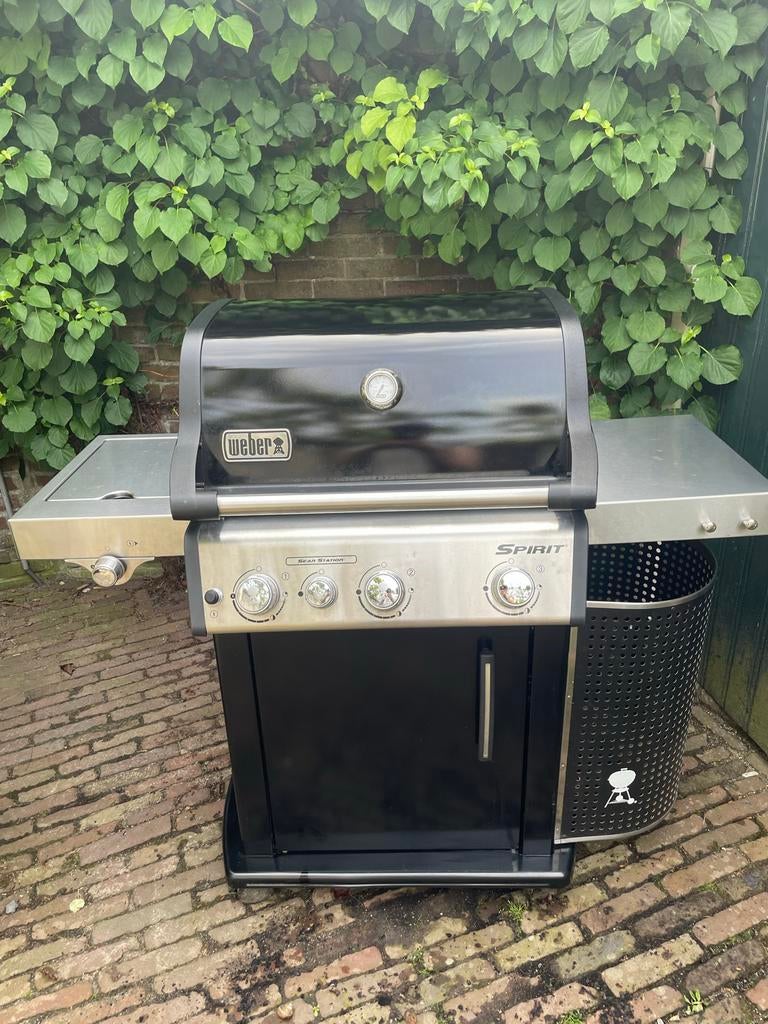 Weber Spirit Buitenkeuken met Sear Station, Ophalen, Gebruikt