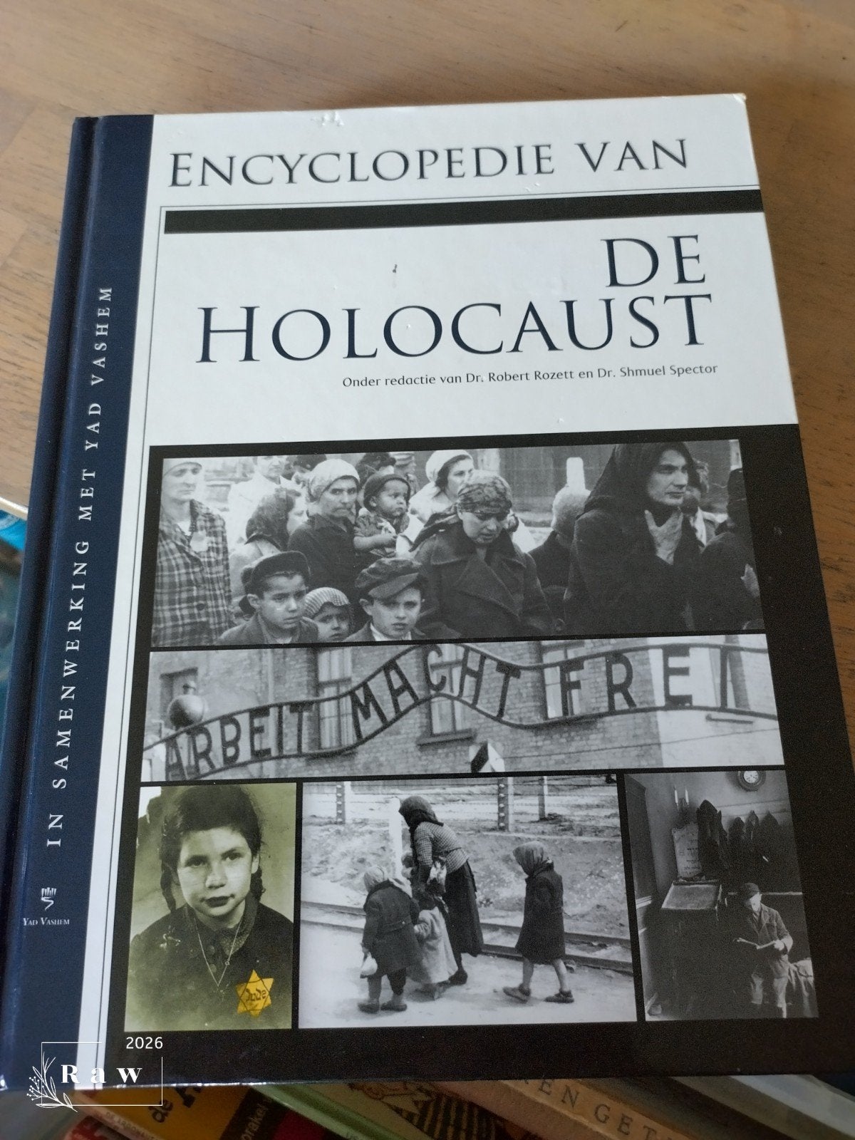 Encyclopedie van de Holocaust - Dr. Robert Rozett, Gelezen, Ophalen of Verzenden, Dr. Robert Rozett en Dr. Shmuel Spector, Los deel