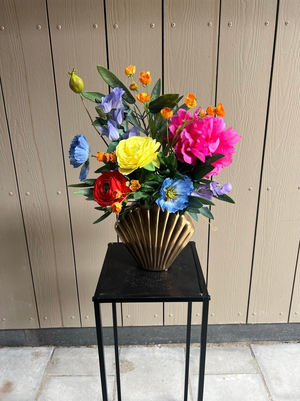 Gouden schelpen vaas met zijde/kunstbloemen, Ophalen of Verzenden, Nieuw
