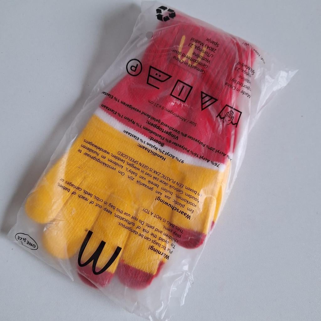 Nieuw - mcdonalds handschoenen - one size, Kleding | Dames, Ophalen of Verzenden, Nieuw, Maat 38/40 (M), Handschoenen