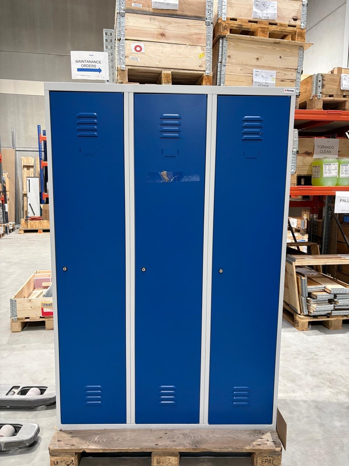 Lockerkast 3-deurs blauw/grijs H1800 B1200 D500 met lichte s, Ophalen, Nieuw